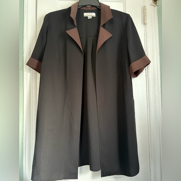 Brown and Black Women's Short Sleeves Collar Cardigan/ Jacket, Sz: 14 - Picture 2 of 7